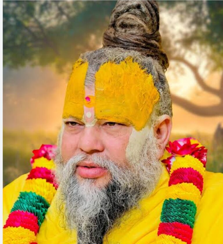 “देशभर के धर्मस्थलों में संत प्रेमानंद महाराज की जल्द स्वस्थ होने की प्रार्थना, डॉक्टरों की देखरेख में स्वास्थ्य में सुधार, स्नेहालुओं से मुलाकात शुरू