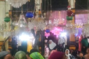 A Sea of Devotion at Shah Najaf on the Night of Ashura, Every Voice Echoed: “Hussain Belongs to Us All”  Shabu Zaidi