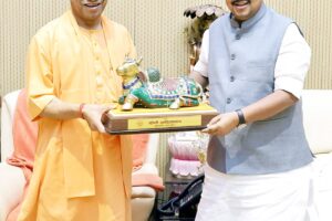 Lucknow Echoes with Grand Welcome for Nitin Naveen; Holds Mission 2027 Strategy Meeting with Yogi Adityanath Amid Slogans for PM Modi and Amit Shah