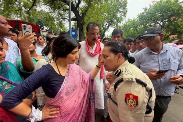 A Compassionate MP Amid the Baton Charge: Dimple Yadav’s Humanitarian Side