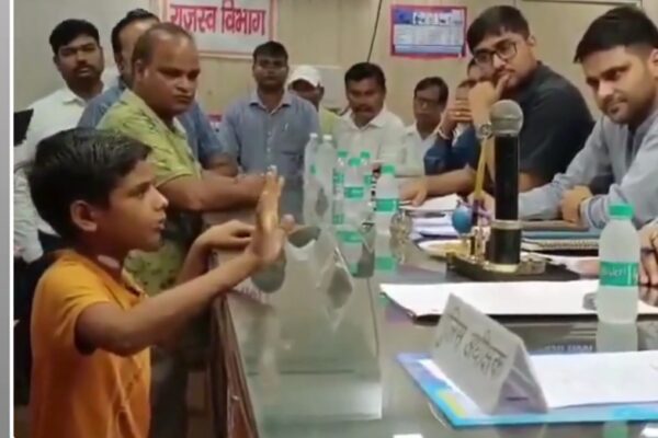 Lakhimpur Kheri: “If You Pay a Commission, the Work Gets Done” — 13-Year-Old Amitabh Speaks Fearlessly Before the DM, District Magistrate Orders Immediate Action  By Shabu Zaidi
