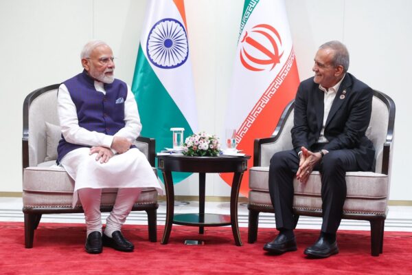 PM Modi Meets Iranian President Masoud Pezeshkian in Bishkek, Discusses Trade and Regional Peace