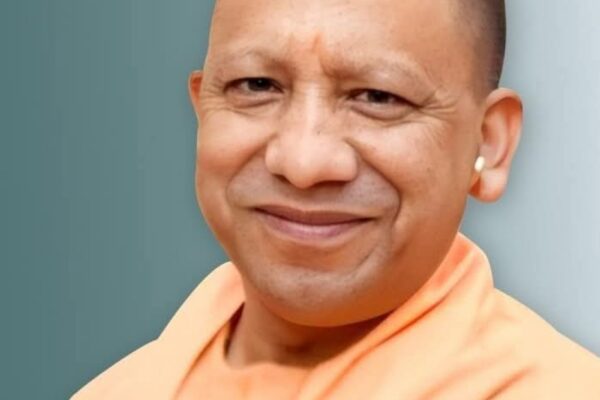सरकारी स्कूलों के बच्चों को ₹1,200 की सहायता, प्राइवेट स्कूल शिक्षकों को कैशलेस इलाज की सौगात