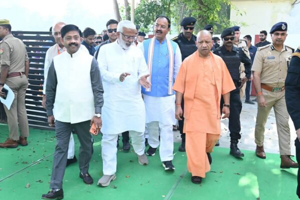 प्रयागराज में हाईकोर्ट बार एसोसिएशन को ₹680 करोड़ की सौगात, सीएम योगी आदित्यनाथ ने किया स्वागत