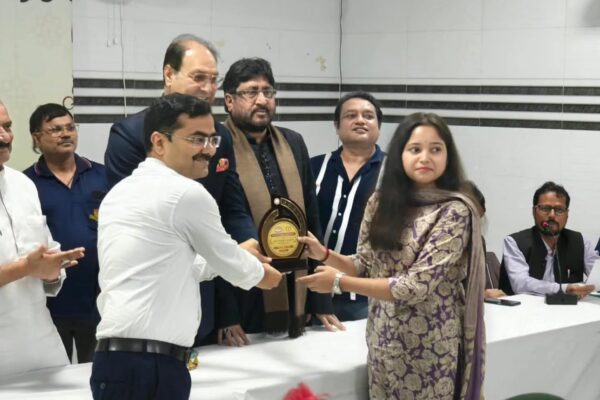 Mohsin Raza Felicitates Gold Medalist Students, Praises Maulana Yasub Abbas’s Educational Initiatives