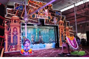 लखनऊ में कृष्ण जन्मोत्सव की धूम, मंदिरों में उमड़ी श्रद्धालुओं की भीड़: