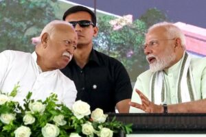 राष्ट्र निर्माण के प्रति प्रतिबद्धता पर जोर, पीएम मोदी ने मोहन भागवत के संबोधन को बताया प्रेरणादायक